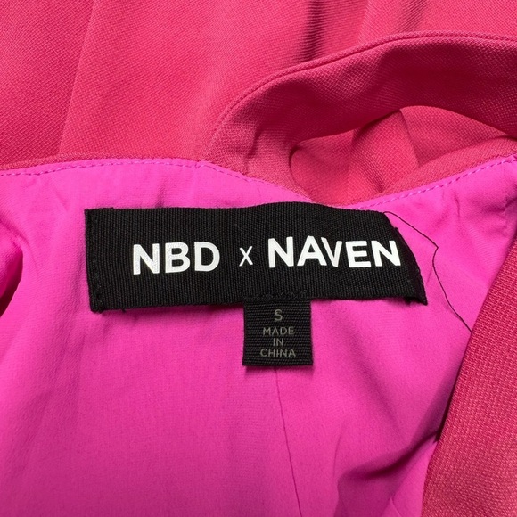 NWOT REVOLVE NBD X NAVEN Ivy Dress Bright Pink S